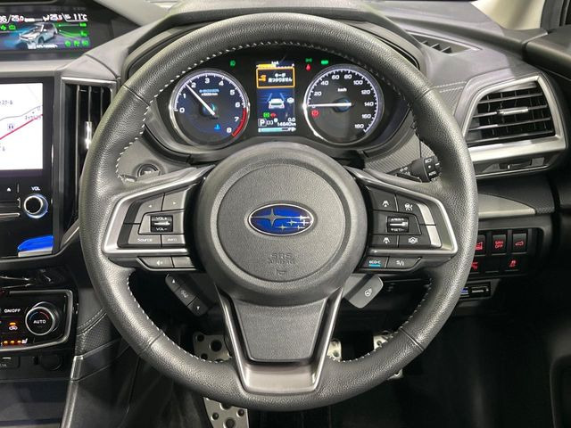 �y�����v�����X�e�A�����O�z�㎿�Ȋv���g�p���邱�ƂŁA��ɂ����������݂ƂĂ��^�]���₷���n���h���ł���