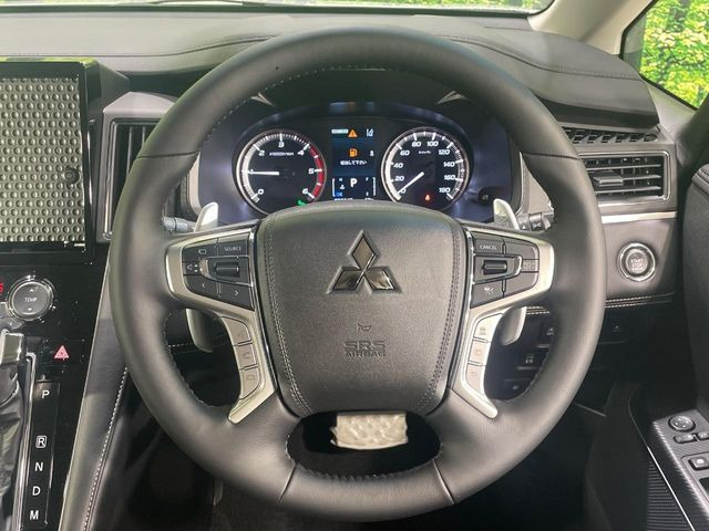 �y�����v�����X�e�A�����O�z�㎿�Ȋv���g�p���邱�ƂŁA��ɂ����������݂ƂĂ��^�]���₷���n���h���ł���