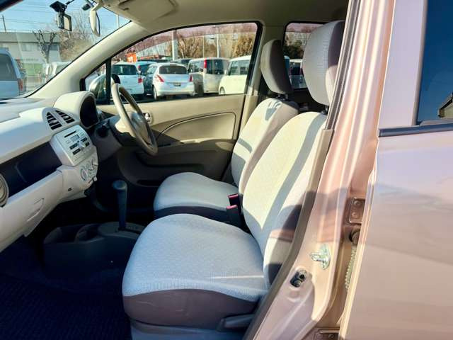 ���������ԑ����W�����ł�!���̋@��ɐ��񂲗��X������!