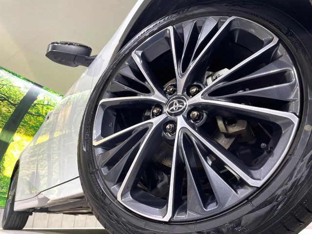 �y����19�C���`�A���~�z�C�[���z�O�ςɃ}�b�`���������A���~�z�C�[���𑕒����Ă���܂��B�e��ЊO�A���~�z�C�[����A�X�^�b�h���X�^�C�����戵�����Ă���܂��B���񂲑��k����������