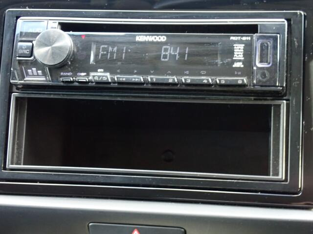 CD�I�[�f�B�I�E���W�I���t���Ă܂��B