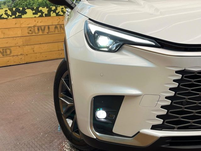 �yLED�w�b�h���C�g�z���V����ԑ��s�����ǍD�Ȏ��E���m�ۂ����S���ĉ^�]�ł��鍂�P�xLED�w�b�h���C�g�𑕔�!�_�����x�������A����d�͂��}�����Ă��܂��B