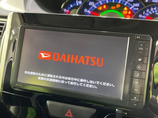 �y�����i�r�z�l�C�̏����i�r�𑕔����Ă���܂��B�i�r�̎g���₷���͂������A�I�[�f�B�I�@�\���[��!�L�����v�◷�s�͂������A�ʋ΂┃�����ȂǕ��i�̃h���C�u���y�����Ȃ�͂���