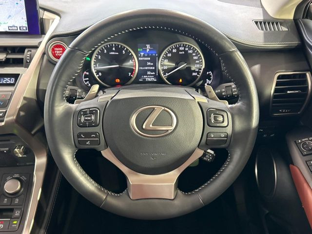 �y�����v�����X�e�A�����O�z�㎿�Ȋv���g�p���邱�ƂŁA��ɂ����������݂ƂĂ��^�]���₷���n���h���ł���