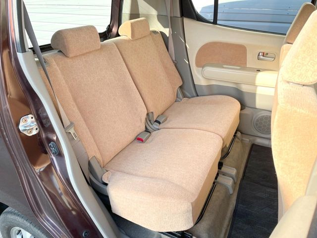 �L�X�Ƃ���2��ڃV�[�g�͋��Z���������A���S�n�����K!�F�B��Ƒ��Ƃ̂��o�����ɂ҂�����ł��B�x�r�[�V�[�g��`���C���h�V�[�g�g�p�������K�ɂ��߂�������������\���ȋ�Ԃ��m�ۂ��Ă��܂��B