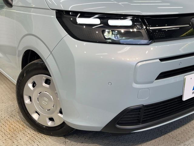 �yLED�w�b�h���C�g�z���V����ԑ��s�����ǍD�Ȏ��E���m�ۂ����S���ĉ^�]�ł��鍂�P�xLED�w�b�h���C�g�𑕔�!�_�����x�������A����d�͂��}�����Ă��܂��B