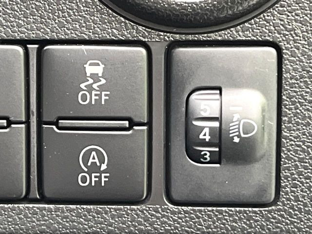 �y�A�C�h�����O�X�g�b�v�z�ԐM����a�؂Œ�Ԃ����ۂɃG���W�����~���A���ʂȔR���̏����}���܂��B�R��������ی�ɂȂ���@�\��G���W���̓u���[�L�𗣂��΍Ďn�����܂��B