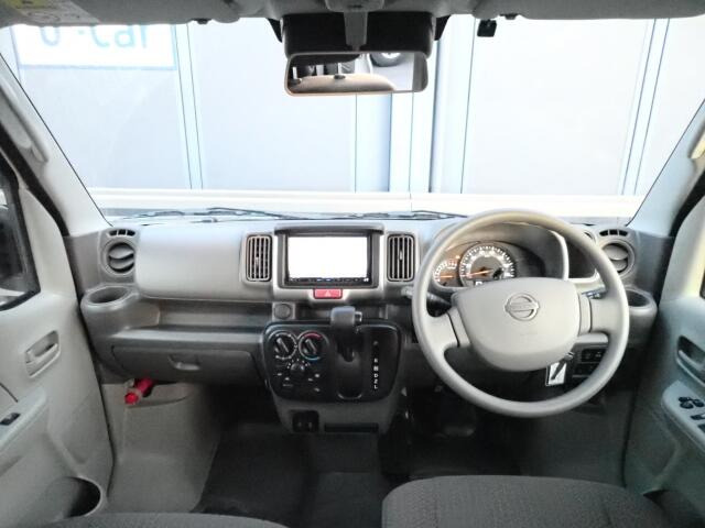 �C���p�l�摜�ɂȂ�܂��B�ԓ��͐��Ǝ҂ɂĎ����N���[�j���O�{�H�ς݂Ȃ̂ŁA��ϐ����ł��B