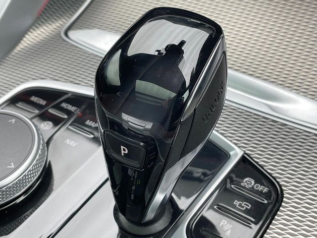 ��MT���[�h�t��AT:�ʏ�͎����ł����Ȃ���ϑ�(�M�A�`�F���W)���h���C�o�[�̑���ɂ���ĈӐ}�I�ɕς�����V�X�e���ł��B����w���i�̃h���C�u�����y���݂��������܂�!