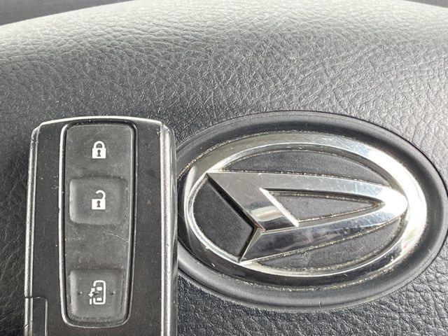 �y�L�[���X�z�������ꂽ�ꏊ����ł��{�^����Ńh�A�̊J���E�{�����ł���̂łƂ��Ă��֗�!�h�A�̌�������ɏ������邱�Ƃ�����܂����