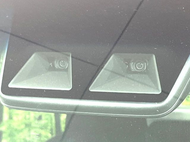 �y�X�}�[�g�A�V�X�g�z���s���ɑO���̎ԗ�����F�����A�Փ˂������Ȏ��͌x��ƃu���[�L�ŏՓˉ���Ɣ�Q�y�����A�V�X�g�B�����S�Ƀh���C�u�����y���݂��������܂��B