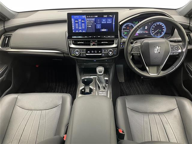 クラウンハイブリッド 2.5 RS アドバンス