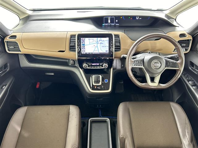 セレナ1.2 e-POWER ハイウェイスターV