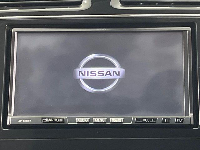 �y�����i�r�z�l�C�̏����i�r�𑕔����Ă���܂��B�i�r�̎g���₷���͂������A�I�[�f�B�I�@�\���[��!�L�����v�◷�s�͂������A�ʋ΂┃�����ȂǕ��i�̃h���C�u���y�����Ȃ�͂���