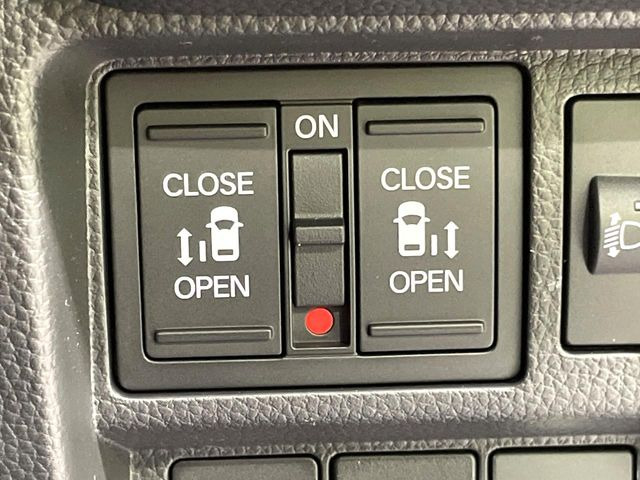 �y�����p���[�X���C�h�h�A�z�X�}�[�g�L�[��^�]�Ȃ̃X�C�b�`�Ō�ȗ����X���C�h�h�A�̊J���\���d��������͂����ăh�A���J����K�v�������A�����Ȃ��q�l�ł��ȒP�ɊJ���߂ł����K�ł���