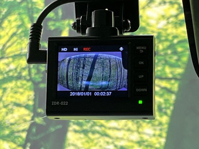 �y�h���C�u���R�[�_�[�z���S�E���S�ȃJ�[���C�t�ɕK�{�̃h���C�u���R�[�_�[�𑕔�!���s���͂������A������^�]�⎖�̂ɑ��������ۂ̏󋵂��f���ŋL�^���A����̃��X�N�ɔ����܂��B