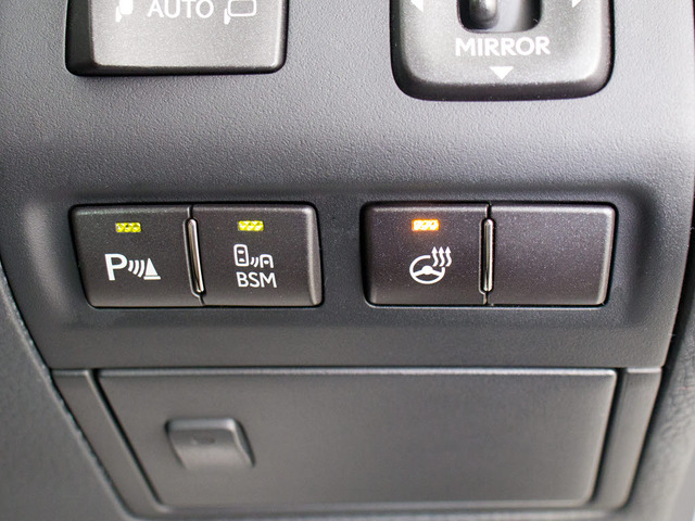 �{�f�B�ɖڗ�����ւ��݂̖������T���̕��K���̃\�j�b�N�`�^�j�E���{�f�B!