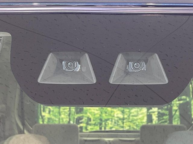 �y�X�}�[�g�A�V�X�g�z���s���ɑO���̎ԗ�����F�����A�Փ˂������Ȏ��͌x��ƃu���[�L�ŏՓˉ���Ɣ�Q�y�����A�V�X�g�B�����S�Ƀh���C�u�����y���݂��������܂��B