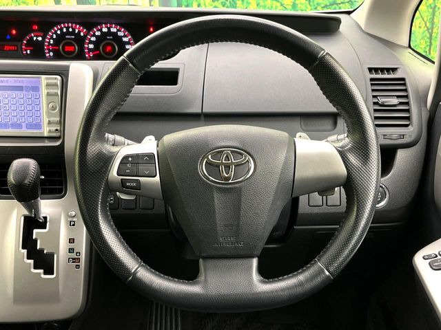 �y�����v�����X�e�A�����O�z�㎿�Ȋv���g�p���邱�ƂŁA��ɂ����������݂ƂĂ��^�]���₷���n���h���ł���