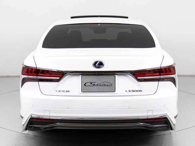 ���N���A�����X�\�i�[(�O��R�[�i�[�Z���T�[)���t���Ă��܂�!�t�����g&���A�ɃZ���T�[������A��Q���ɋ߂Â��ƌx��������A�X�ɂ̓}���`��ʏ�ɂ��\������܂�!�������֗��Ȑl�C�����ł�!!