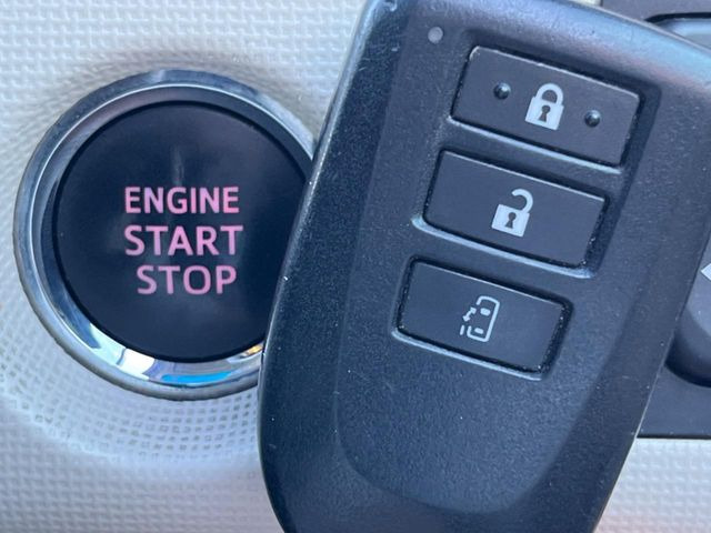 �y�X�}�[�g�L�[�z�J�o����|�P�b�g�ɓ��ꂽ�܂܂ł��h�A�̎{���E�������\�ȃX�}�[�g�L�[�𑕔��B�G���W���̃I���E�I�t�����J�M�����o���K�v����������Ƃ��Ă��֗��ł���