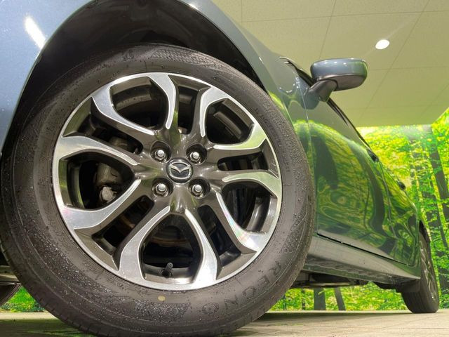 �y����16�C���`�A���~�z�C�[���z�O�ςɃ}�b�`���������A���~�z�C�[���𑕒����Ă���܂��B�e��ЊO�A���~�z�C�[����A�X�^�b�h���X�^�C�����戵�����Ă���܂��B���񂲑��k����������