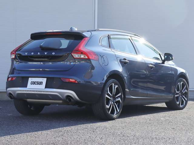 �G���W���I�C���̓t�����X��MOTUL(���`���[��)���g�p���Ă��܂��B�V���{���{�e���f���ɓK������قȂ�S�x�̃I�C�������p�ӂ��Ă��܂��B