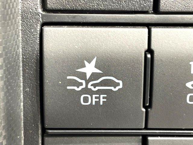 �y�X�}�[�g�A�V�X�g�z���s���ɑO���̎ԗ�����F�����A�Փ˂������Ȏ��͌x��ƃu���[�L�ŏՓˉ���Ɣ�Q�y�����A�V�X�g�B�����S�Ƀh���C�u�����y���݂��������܂��B