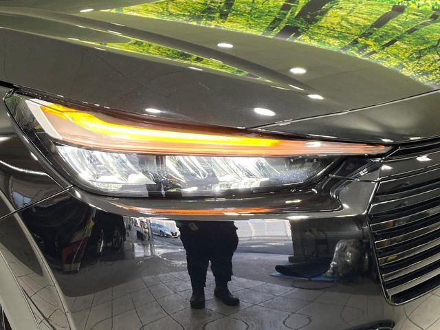 �yLED�w�b�h���C�g�z���V����ԑ��s�����ǍD�Ȏ��E���m�ۂ����S���ĉ^�]�ł��鍂�P�xLED�w�b�h���C�g�𑕔�!�_�����x�������A����d�͂��}�����Ă��܂��B