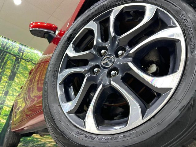 �y����16�C���`�A���~�z�C�[���z�O�ςɃ}�b�`���������A���~�z�C�[���𑕒����Ă���܂��B�e��ЊO�A���~�z�C�[����A�X�^�b�h���X�^�C�����戵�����Ă���܂��B���񂲑��k����������