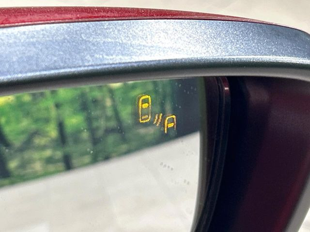 �y�u���C���h�X�|�b�g���j�^�����O�z���s���A�h�A�~���[�̎��p�ɂȂ�₷���ӏ��Ɍ㑱�Ԃ��ڋ߂���ƃT�C�h�~���[�t�߂Ɍx����\���A�h���C�o�[�ɒ��ӊ��N�����Ă���܂��B