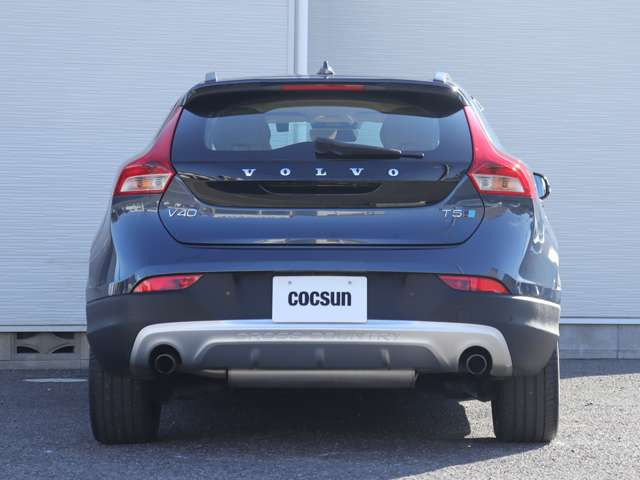 ���s�^�G���W���ɂ̓{���{�̔F�؂��擾����MOTUL�̍����I�C��SPECIFIC RBS0-2AE(0W-20)���g�p���܂��B