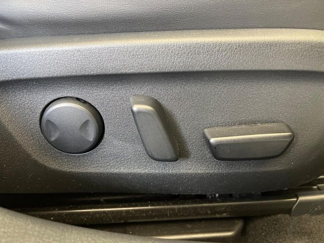 �y�p���[�V�[�g�z�X�C�b�`��ŊȒP�ɃV�[�g�̔��������\!�d��������͂�����܂���!���K�ȃV�[�g�|�W�V�����ɃZ�b�g���āA���K�ȃh���C�u�����y���݂��������B