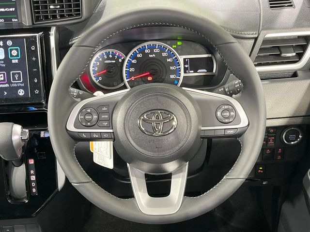 �y�X�e�A�����O�X�C�b�`�z�^�]���A�O������ڐ������炷���ƂȂ��A�I�[�f�B�I���̑��삪�\�ȕ֗��@�\!���S&���K�ȃh���C�u�����o���Ă���܂���