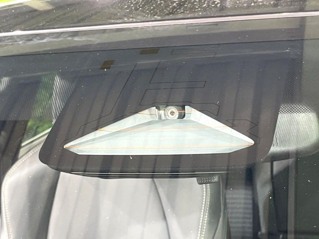 �y�g���^�Z�[�t�e�B�Z���X�z���s���ɑO���̎ԗ�����F�����A�Փ˂������Ȏ��͌x��ƃu���[�L�ŏՓˉ���Ɣ�Q�y�����A�V�X�g�B�����S�Ƀh���C�u�����y���݂��������܂��B