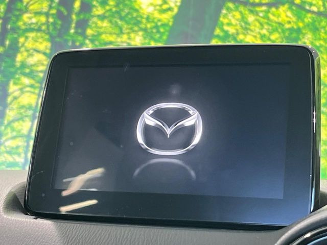 【純正ナビ】人気の純正ナビを装備。オーディオ機能も充実しており、Bluetooth接続すればお持ちのスマホやMP3プレイヤーの音楽を再生可能!毎日の運転がさらに楽しくなります!!