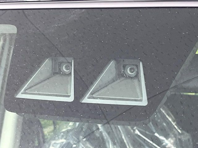 �y�g���^�Z�[�t�e�B�Z���X�z���s���ɑO���̎ԗ�����F�����A�Փ˂������Ȏ��͌x��ƃu���[�L�ŏՓˉ���Ɣ�Q�y�����A�V�X�g�B�����S�Ƀh���C�u�����y���݂��������܂��B