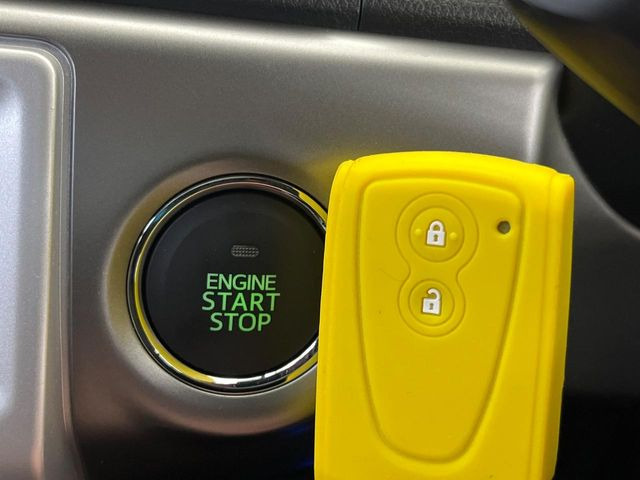 �y�L�[�t���[�V�X�e���z�J�o����|�P�b�g�ɓ��ꂽ�܂܂ł��h�A�̎{���E�������\�ȃX�}�[�g�L�[�𑕔��B�G���W���̃I���E�I�t�����J�M�����o���K�v����������Ƃ��Ă��֗��ł���