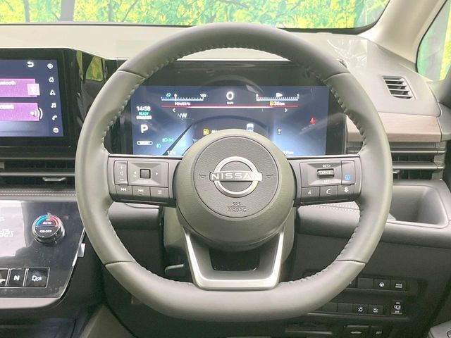 �y�����v�����X�e�A�����O�z�㎿�Ȋv���g�p���邱�ƂŁA��ɂ����������݂ƂĂ��^�]���₷���n���h���ł���