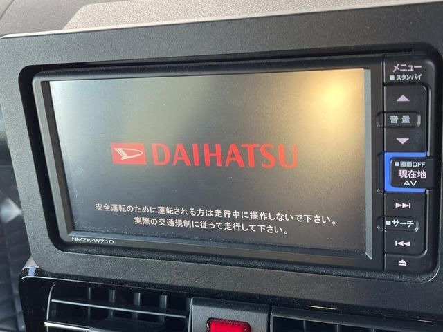 �y�����i�r�z�l�C�̏����i�r�𑕔����Ă���܂��B�i�r�̎g���₷���͂������A�I�[�f�B�I�@�\���[��!�L�����v�◷�s�͂������A�ʋ΂┃�����ȂǕ��i�̃h���C�u���y�����Ȃ�͂���