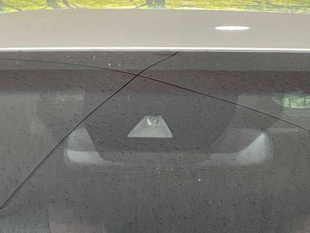 �y�g���^�Z�[�t�e�B�Z���X�z���s���ɑO���̎ԗ�����F�����A�Փ˂������Ȏ��͌x��ƃu���[�L�ŏՓˉ���Ɣ�Q�y�����A�V�X�g�B�����S�Ƀh���C�u�����y���݂��������܂��B