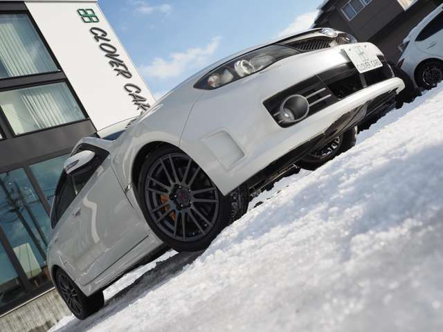 ���Ԃ̏�ԂŋC�ɂȂ镔�����������܂�����A���[���ɂČf�ڒ��ȊO�̉摜�⓮��������肷�邱�Ƃ��\�ł�!�J�[�Z���T�[�o�R�ɂĂ��₢���킹�������A���ڃ��[��:world_clovercars@yahoo.co.jp�܂ł��A����������