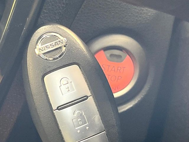 �y�C���e���W�F���g�L�[�z�J�o����|�P�b�g�ɓ��ꂽ�܂܂ł��h�A�̎{���E�������\�ȃX�}�[�g�L�[�𑕔��B�G���W���̃I���E�I�t�����J�M�����o���K�v����������Ƃ��Ă��֗��ł���