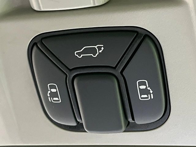 �y�����p���[�X���C�h�h�A�z�X�}�[�g�L�[��^�]�Ȃ̃X�C�b�`�Ō�ȗ����X���C�h�h�A�̊J���\���d��������͂����ăh�A���J����K�v�������A�����Ȃ��q�l�ł��ȒP�ɊJ���߂ł����K�ł���