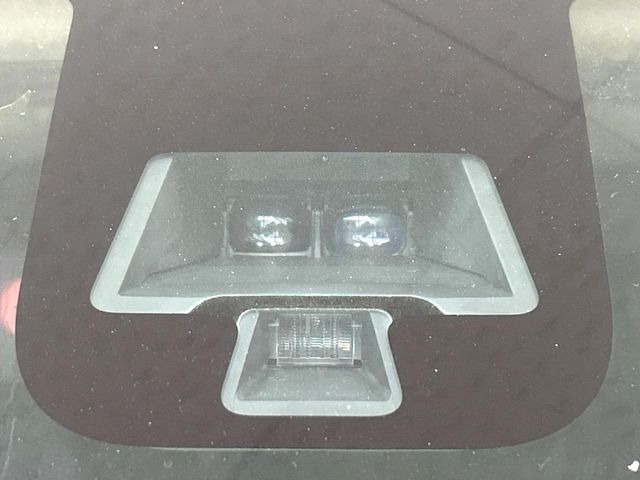 �y�G�}�[�W�F���V�[�u���[�L�z���s���ɑO���̎ԗ�����F�����A�Փ˂������Ȏ��͌x��ƃu���[�L�ŏՓˉ���Ɣ�Q�y�����A�V�X�g�B�����S�Ƀh���C�u�����y���݂��������܂��B