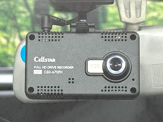 �y�h���C�u���R�[�_�[�z���S�E���S�ȃJ�[���C�t�ɕK�{�̃h���C�u���R�[�_�[�𑕔�!���s���͂������A������^�]�⎖�̂ɑ��������ۂ̏󋵂��f���ŋL�^���A����̃��X�N�ɔ����܂��B