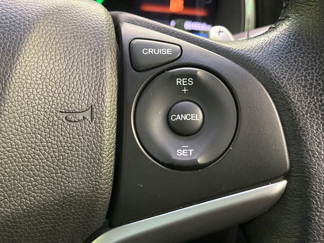 �y�N���[�Y�R���g���[���z�������H�����N���N���s�B�A�N�Z���𗣂��Ă���葬�x�ő��s���ł��A�������^�]���̕��S���y��!�����E�������ȒP�ȃX�C�b�`����Œ����ł��܂��B