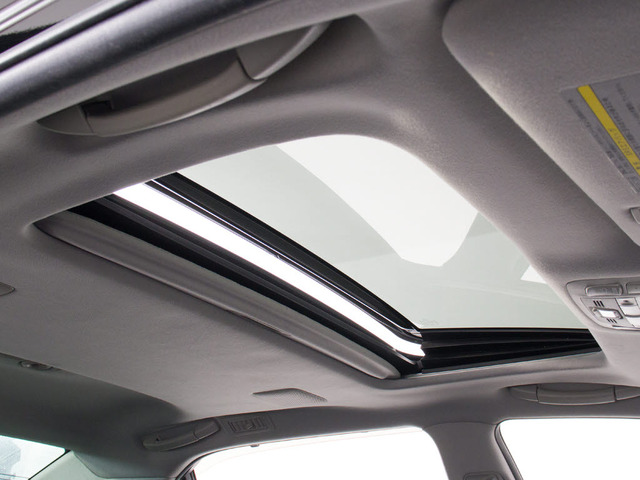 �l�C�����̃T�����[�t���t���Ă��܂�!�㉺�`���g�ɑO��X���C�h�@�\���t���Ă��܂��̂ŁA�l�X�ȃh���C�u�V�[���Ŋ��􂵂Ă���܂�!!�J��������ԓ���Ԃ͋C�����������ł���!����̊����Ă݂ĉ�����!