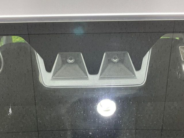 �y�X�}�[�g�A�V�X�g�z���s���ɑO���̎ԗ�����F�����A�Փ˂������Ȏ��͌x��ƃu���[�L�ŏՓˉ���Ɣ�Q�y�����A�V�X�g�B�����S�Ƀh���C�u�����y���݂��������܂��B