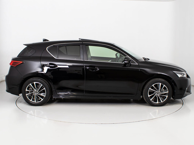 �T�C�h�r���[�Ō�����܂��B�Y��Ȏԗ��ł��邱�Ƃ��������肢�������邩�Ƒ����܂��B